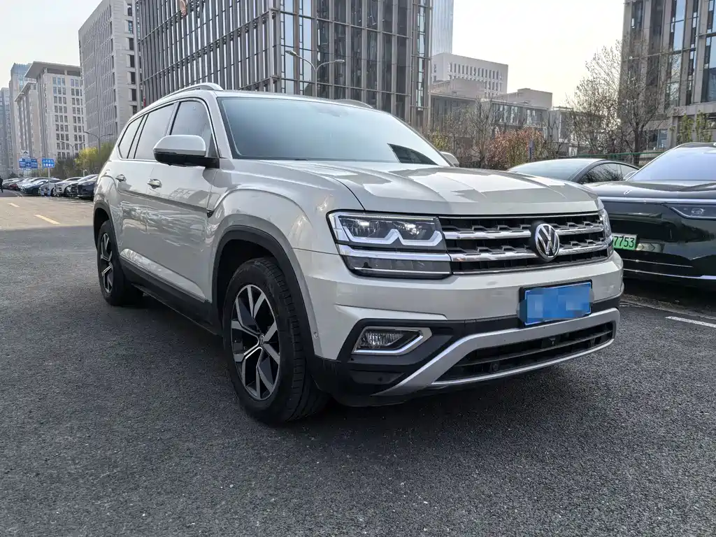 Touron 2019 380TSI four-wheel drive luxury version National VI купить на сайте DeffCars