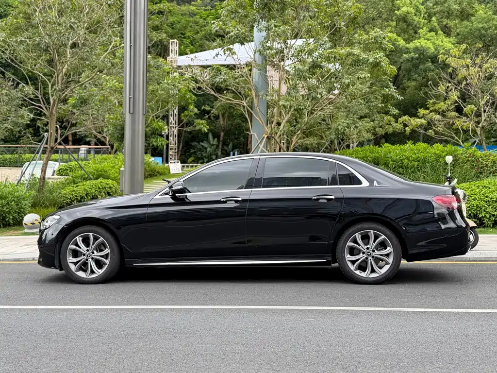 Mercedes E-Class 2021 E 300 L sporty and stylish купить на сайте DeffCars