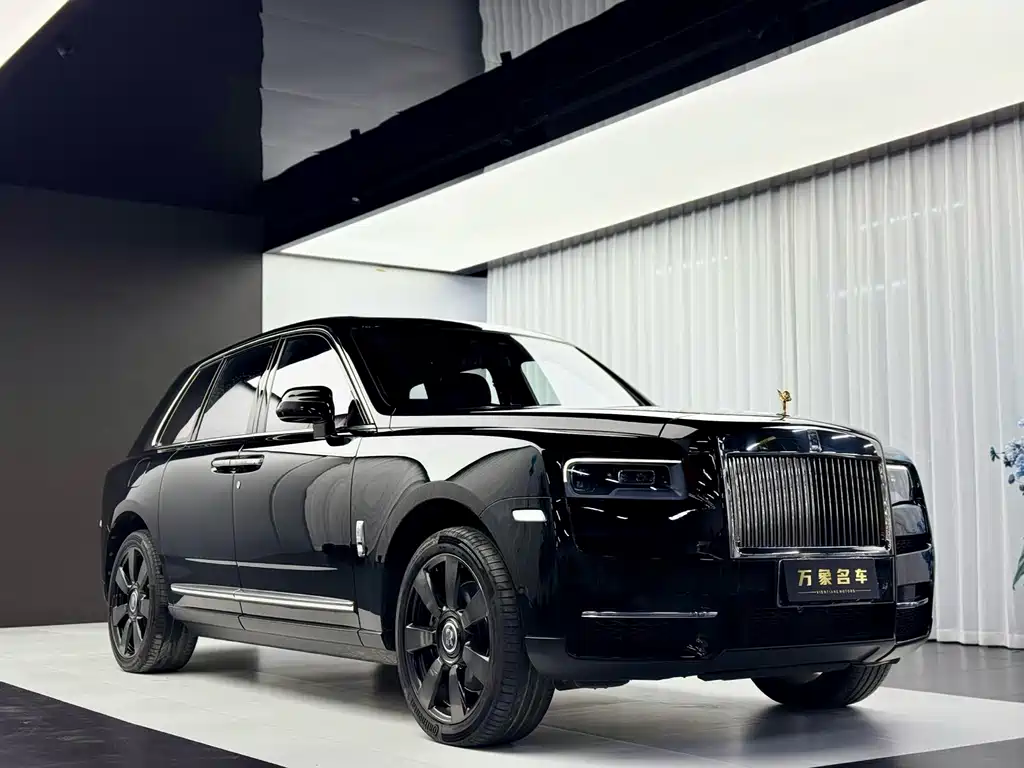 Cullinan 2018 five-seater version купить на сайте DeffCars