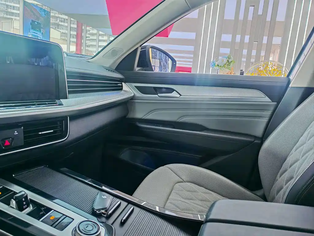 Lanxun 2024 380TSI four-wheel drive R-Line cruise version купить на сайте DeffCars