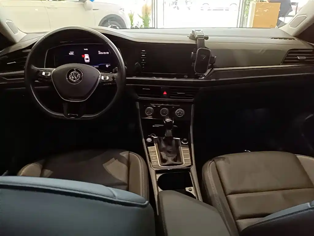 Sagitar 2022 280TSI DSG Flyover Edition купить на сайте DeffCars