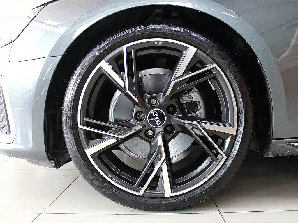 Audi A4L 2024 40 TFSI quattro RS kit combustion speed type купить на сайте DeffCars