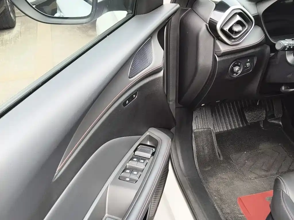 MG5 2025 300TGI Global Flagship Edition купить на сайте DeffCars