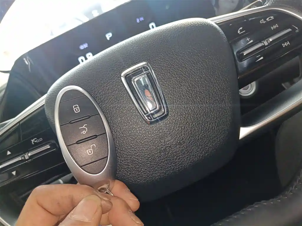 Pentium B70 2023 third generation 1.5T automatic enjoyment type 70th anniversary commemorative edition купить на сайте DeffCars