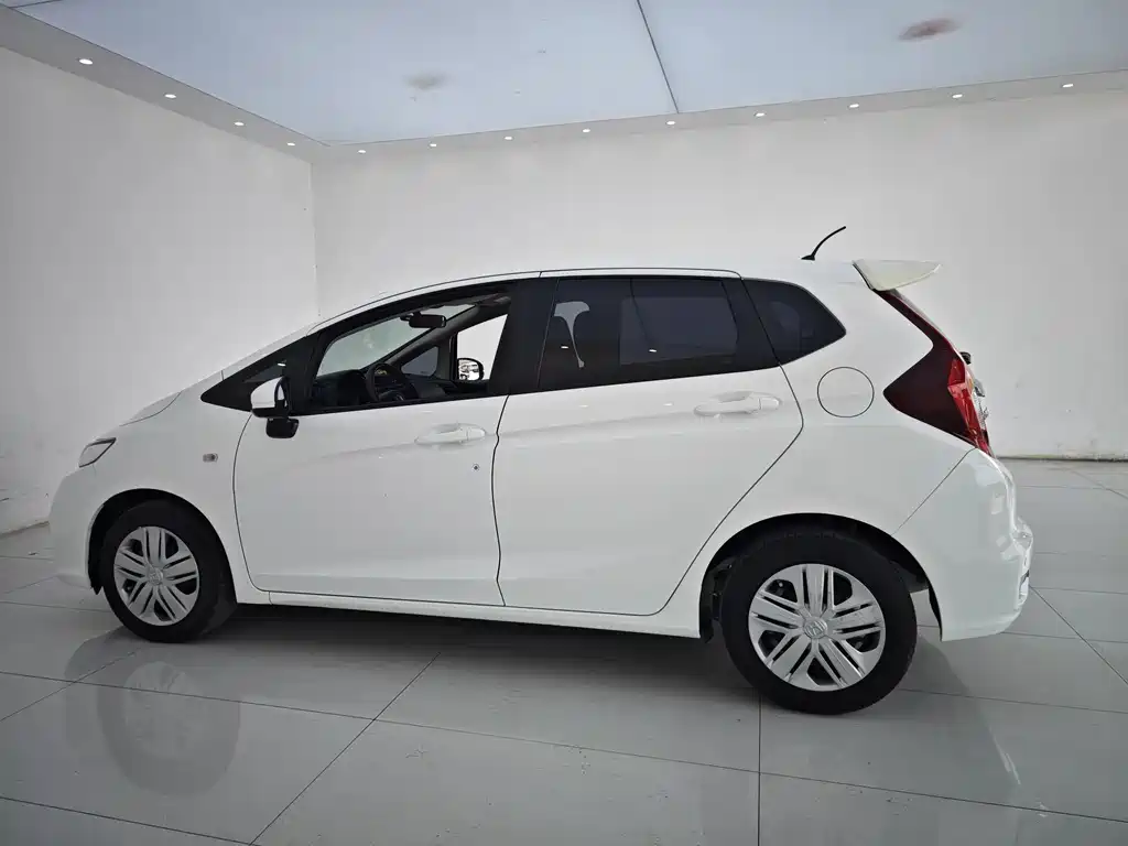 Fit 2018 1.5L CVT Comfort Edition купить на сайте DeffCars