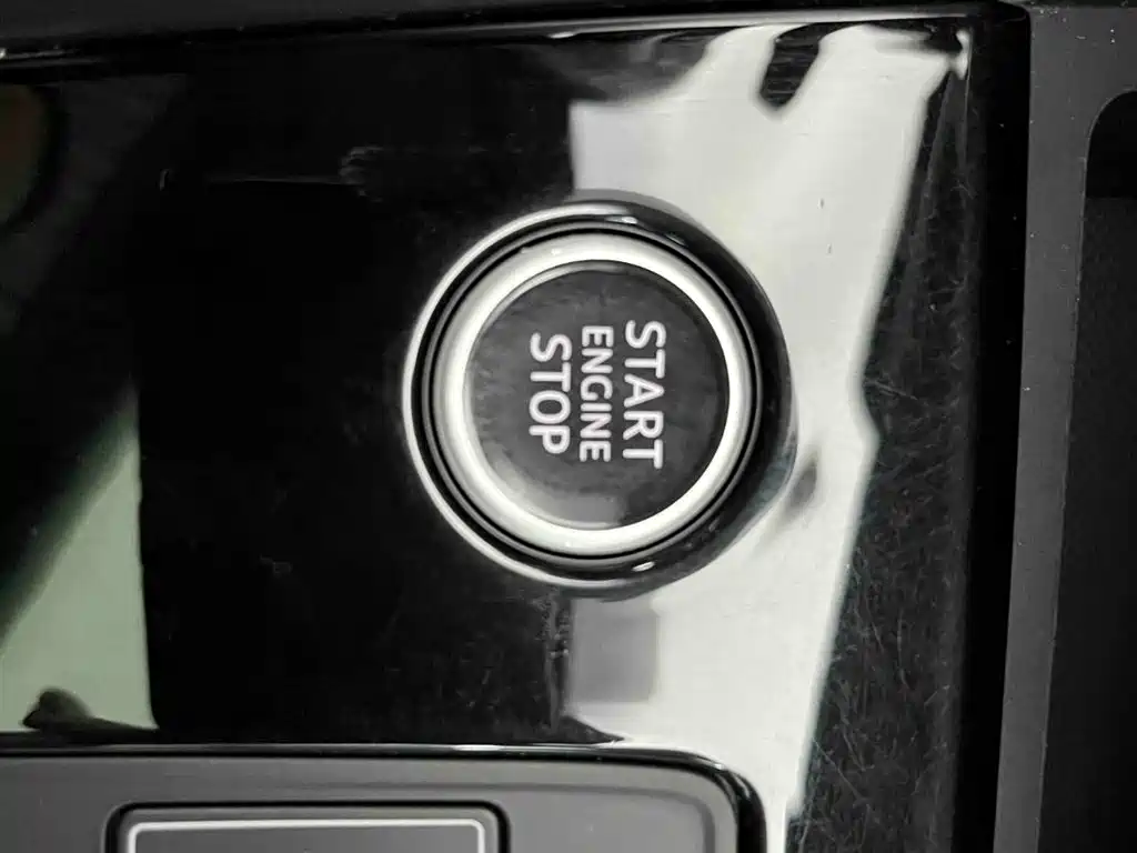 Audi A3 2023 facelift Sportback 35 TFSI stylish and sporty купить на сайте DeffCars