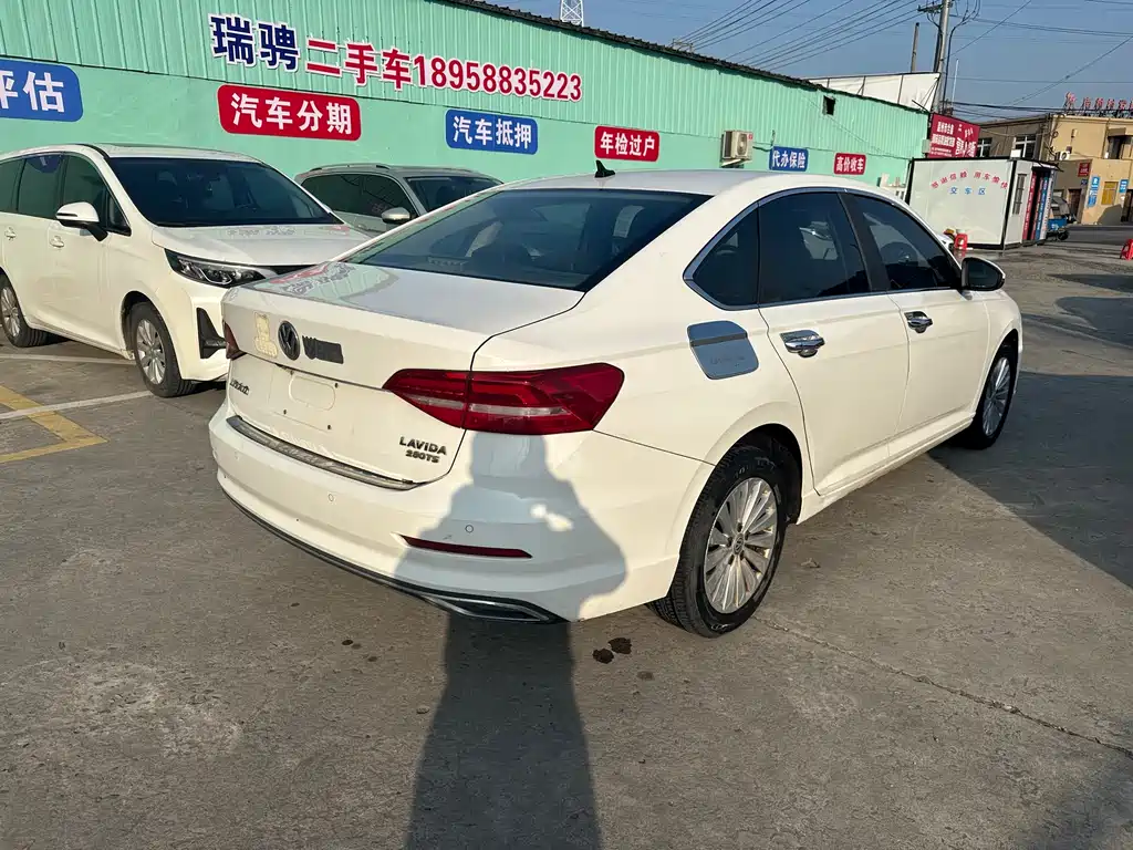 Lavida 2019 1.5L Manual Comfort Edition National VI купить на сайте DeffCars