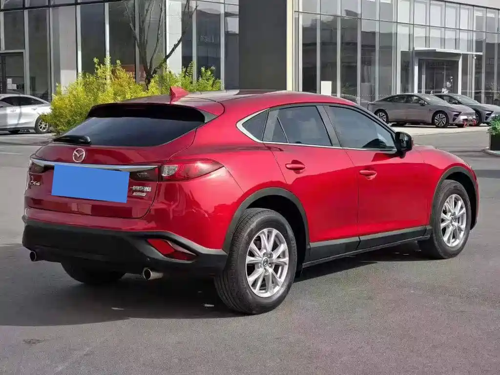 Mazda CX-4 2018 2.0L automatic two-wheel drive Blue Sky Vibrant Edition National V купить на сайте DeffCars