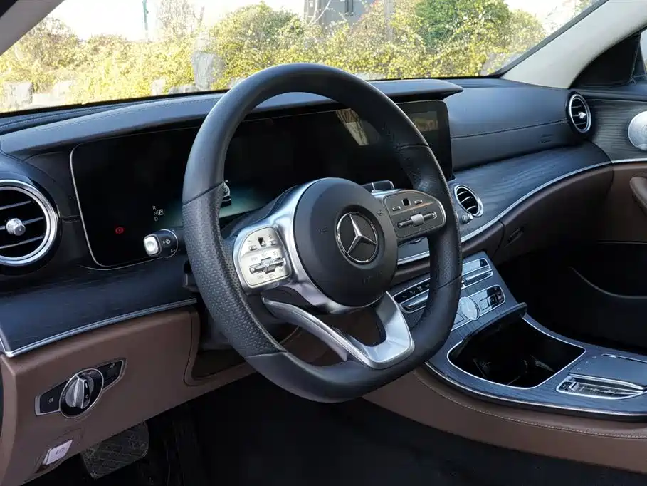Mercedes-Benz E-Class 2020 E 300 L Sporty and Fashionable купить на сайте DeffCars