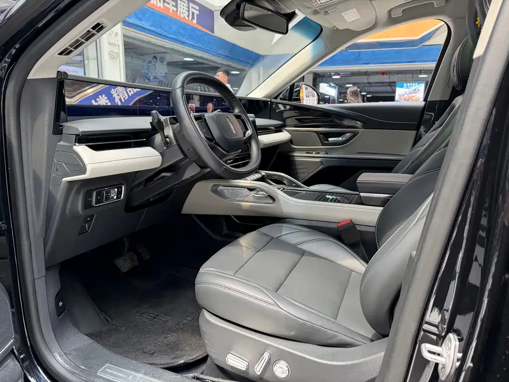 Voyager 2023 2.0T four-wheel drive premium version купить на сайте DeffCars