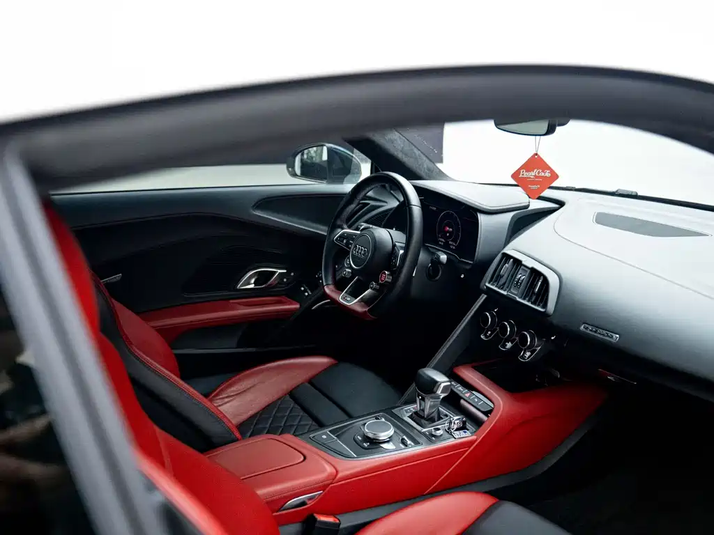 Audi R8 2016 V10 Coupe Performance купить на сайте DeffCars