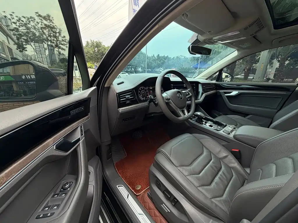 Touareg 2019 3.0TSI Ruifeng Edition National VI купить на сайте DeffCars