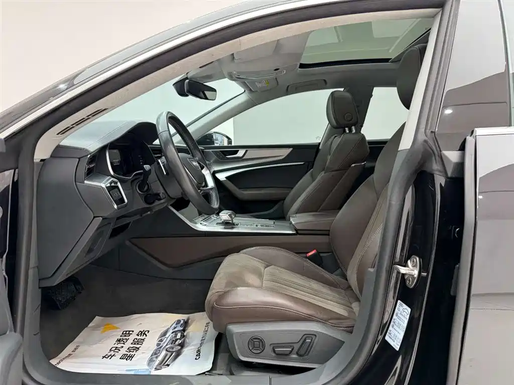 Audi A7L 2024 45TFSI S-line Dream Building Liquid Crystal Package купить на сайте DeffCars