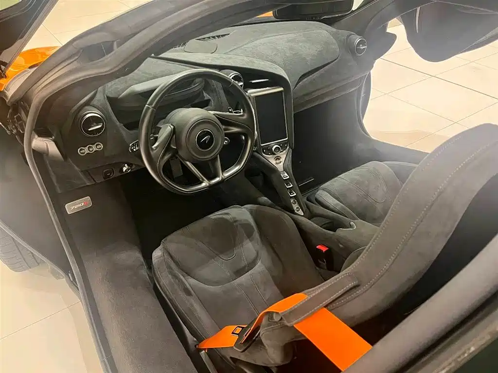 McLaren 720S 2017 4.0T Coupe купить на сайте DeffCars