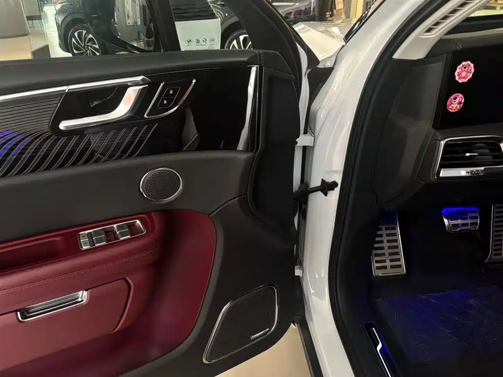 Hongqi E-HS9 2022 model 690km flagship version six seats купить на сайте DeffCars