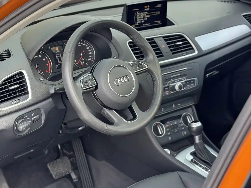 Audi Q3 2018 30 TFSI Fashionable Collection Edition купить на сайте DeffCars
