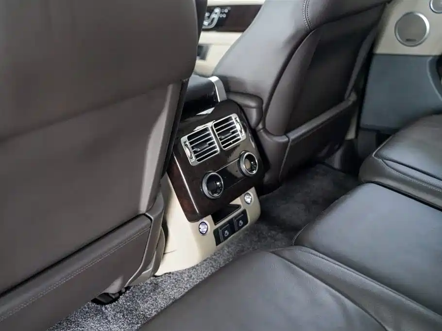 Range Rover 2022 3.0 L6 360PS Legacy Edition купить на сайте DeffCars