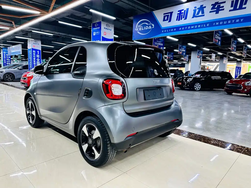 smart fortwo 2018 1.0L 52kW hardtop passion version National V купить на сайте DeffCars