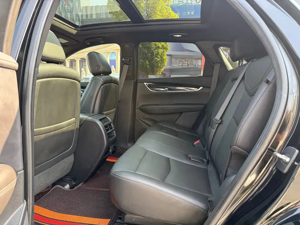 Cadillac XT5 2022 2.0T two-wheel drive luxury model купить на сайте DeffCars