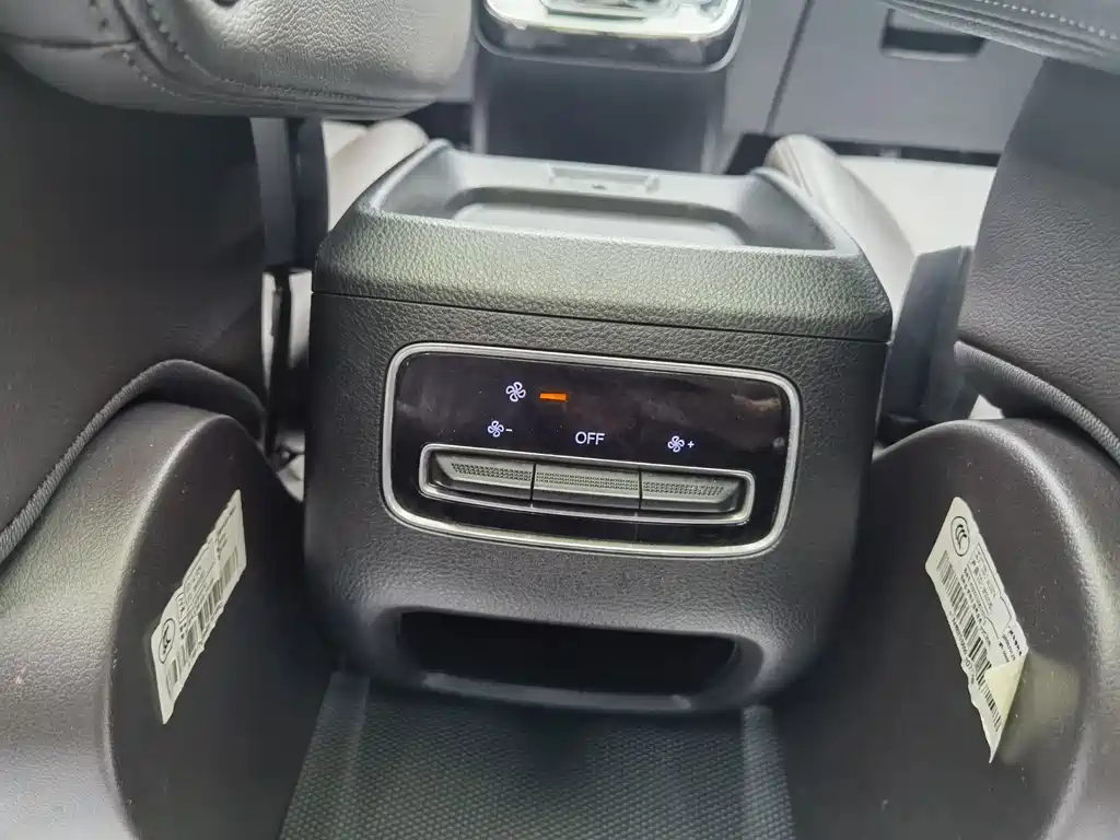 Trumpchi M6 2019 270T DCT Exclusive Edition (seven seats) National VI купить на сайте DeffCars