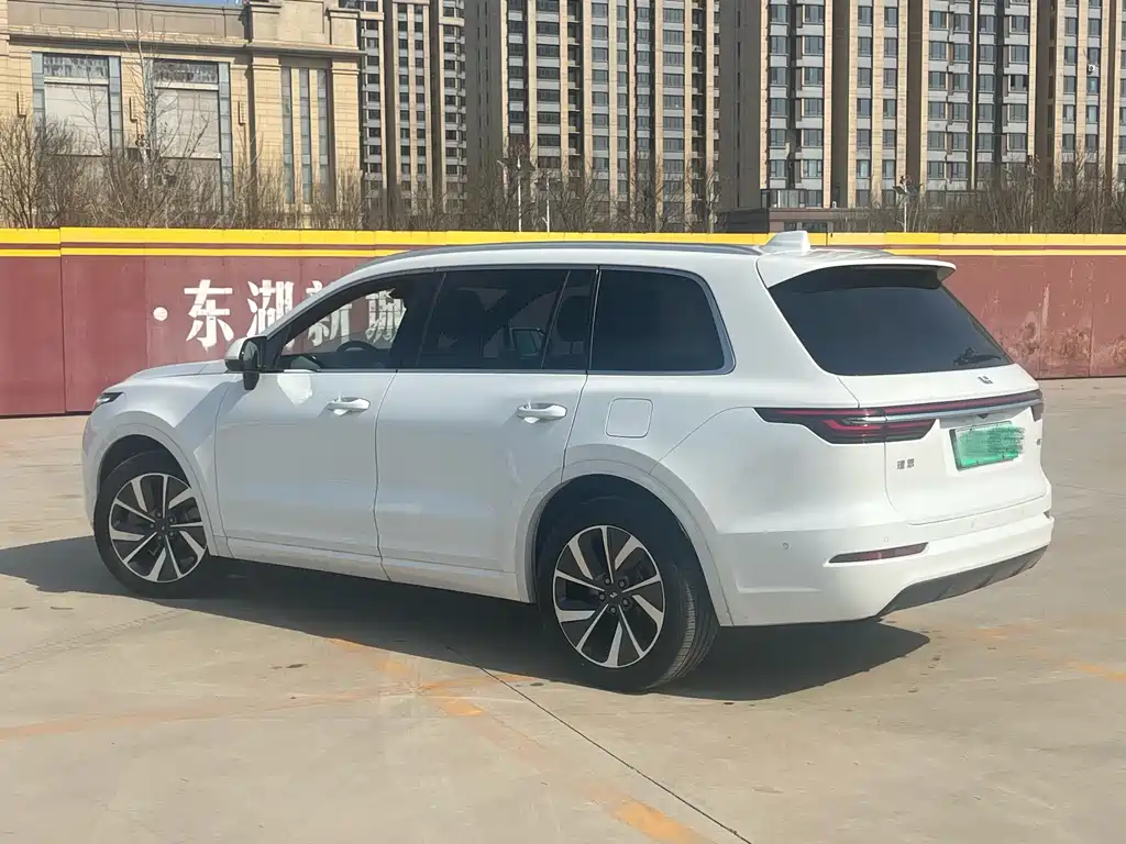 Ideal ONE 2021 extended range 6-seater version купить на сайте DeffCars