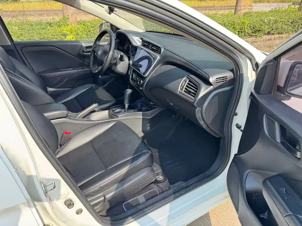 Fengfan 2018 1.5L CVT dynamic version купить на сайте DeffCars