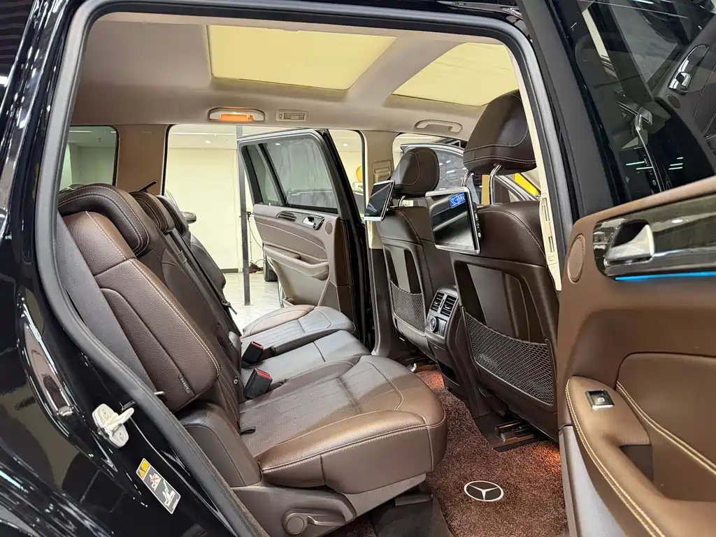 Mercedes-Benz GLS 2018 facelift GLS 400 4MATIC luxury model купить на сайте DeffCars