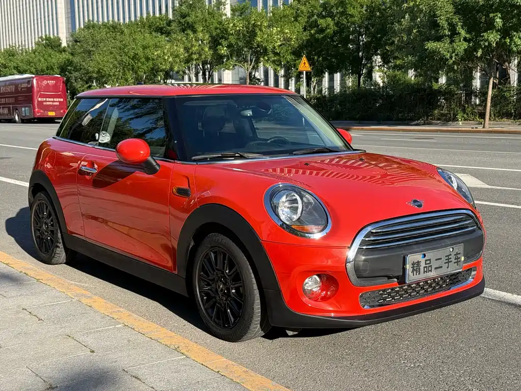 MINI 2018 1.5T ONE PLUS купить на сайте DeffCars