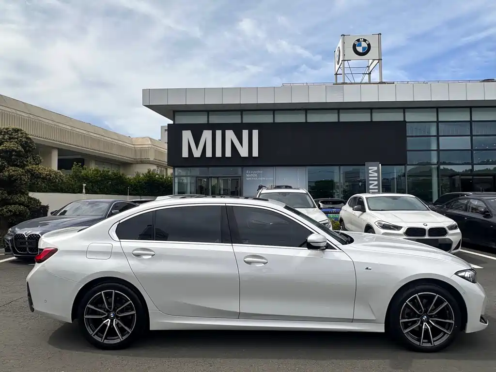 BMW 3 Series 2024 325Li M Sports Package купить на сайте DeffCars