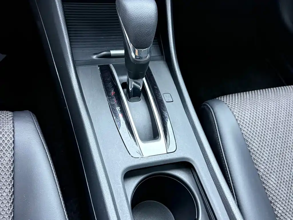 Jade 2017 1.8L automatic classic version 5 seats купить на сайте DeffCars