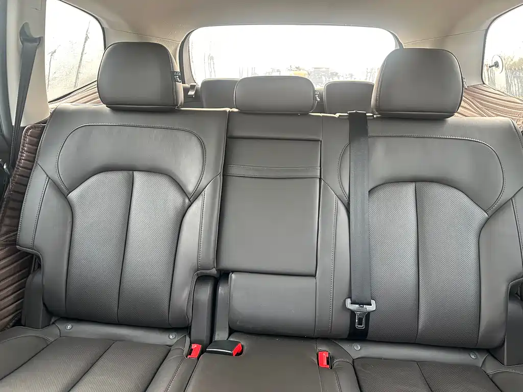 Roewe RX8 2018 30T Intelligent Networked Four-wheel Drive Supreme Edition купить на сайте DeffCars