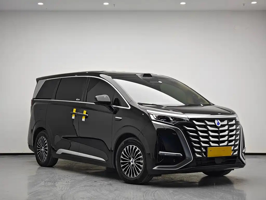 Denza D9 2025 DM-i smart driving version 1020 four-wheel drive premium type купить на сайте DeffCars