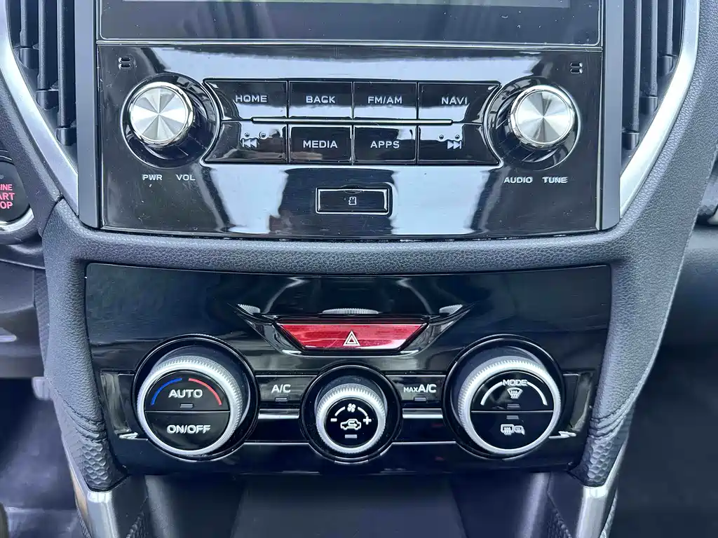 Forester 2022 2.0i AWD Deluxe Edition EyeSight купить на сайте DeffCars