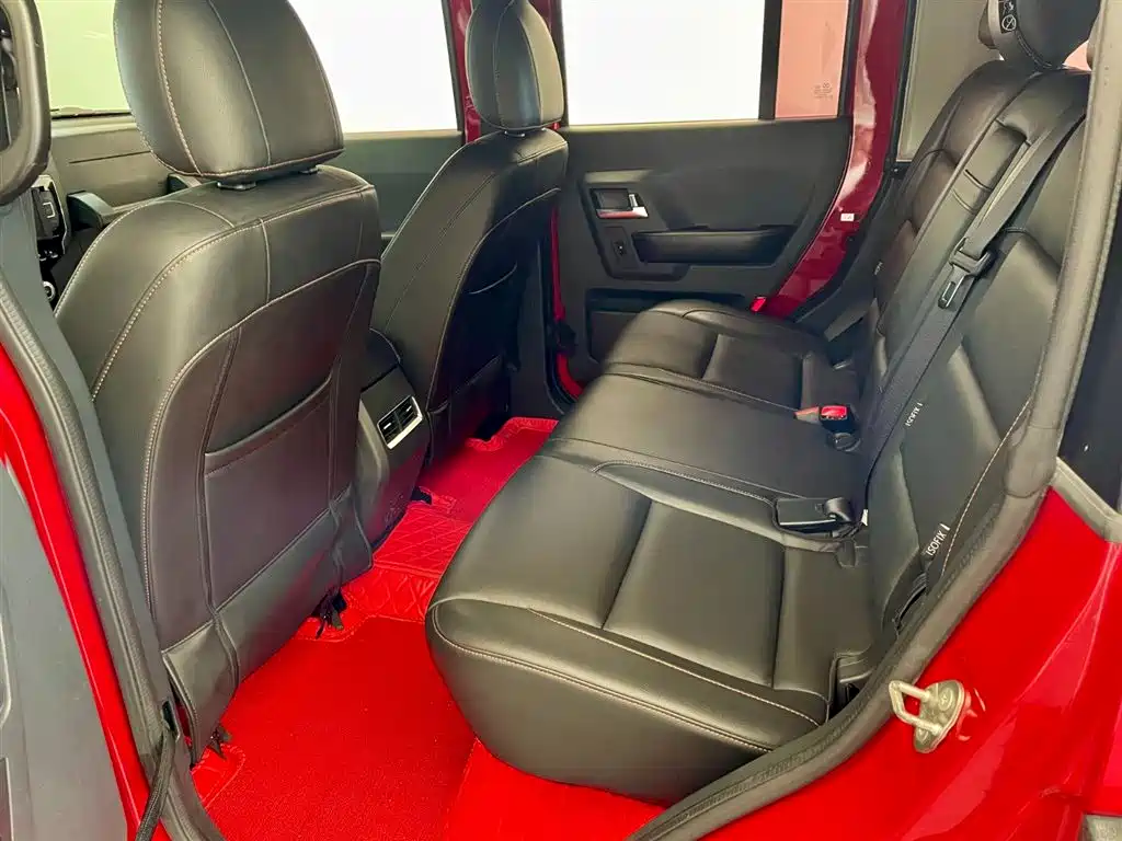 Beijing off-road BJ40 2016 40L 2.3T automatic four-wheel drive exclusive version купить на сайте DeffCars
