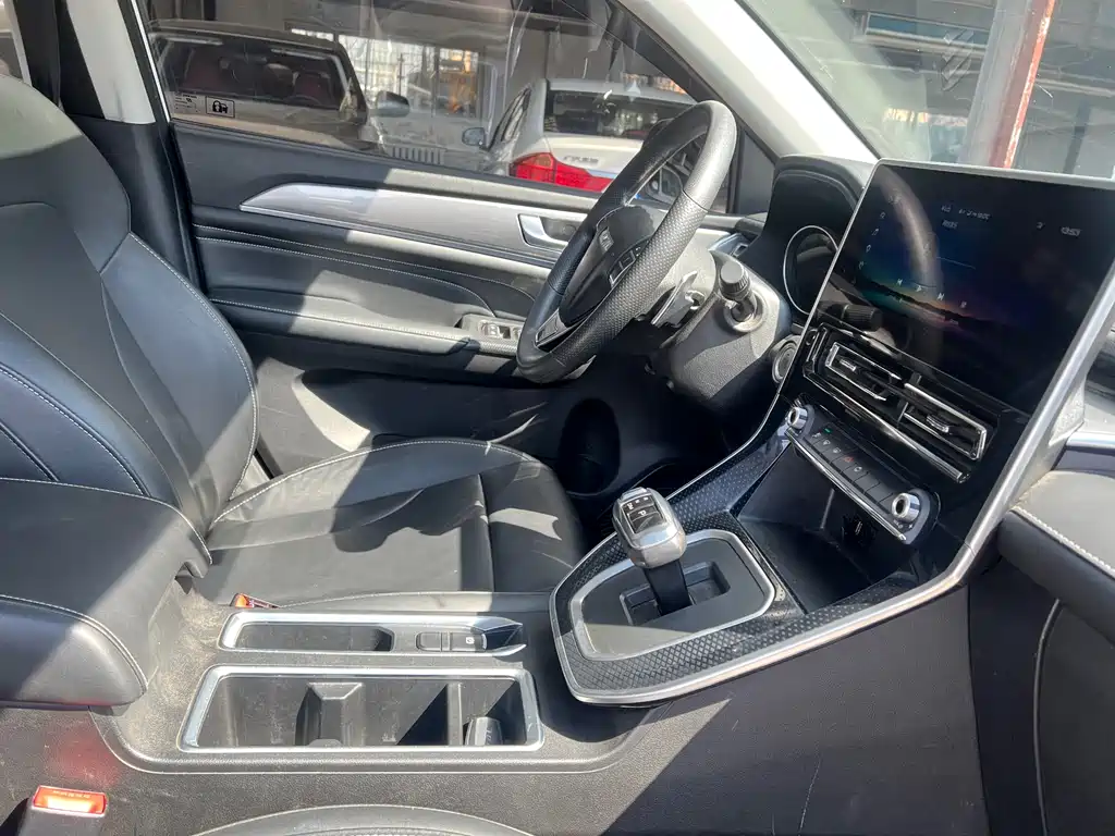 Haval M6 2021 PLUS 1.5T DCT luxury smart connected model купить на сайте DeffCars