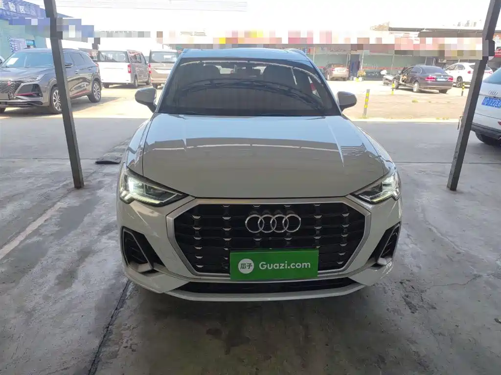 Audi Q3 2022 35 TFSI Fashionable and Dynamic купить на сайте DeffCars