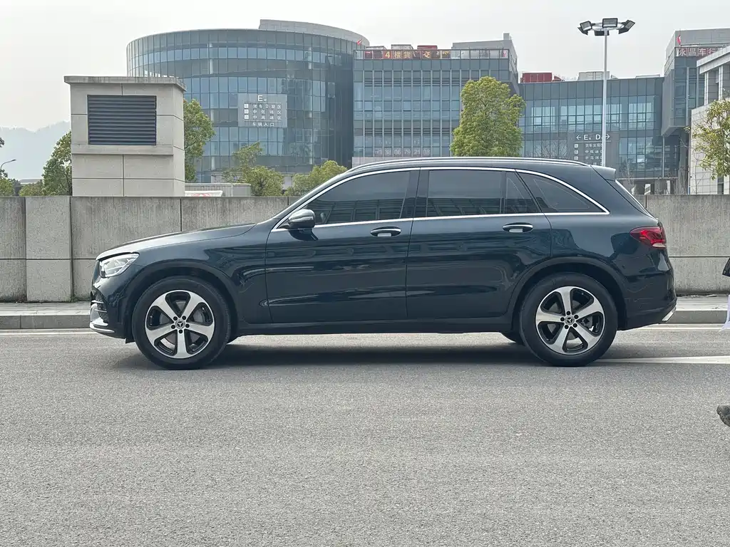 Mercedes-Benz GLC 2022 GLC 260 L 4MATIC Dynamic купить на сайте DeffCars