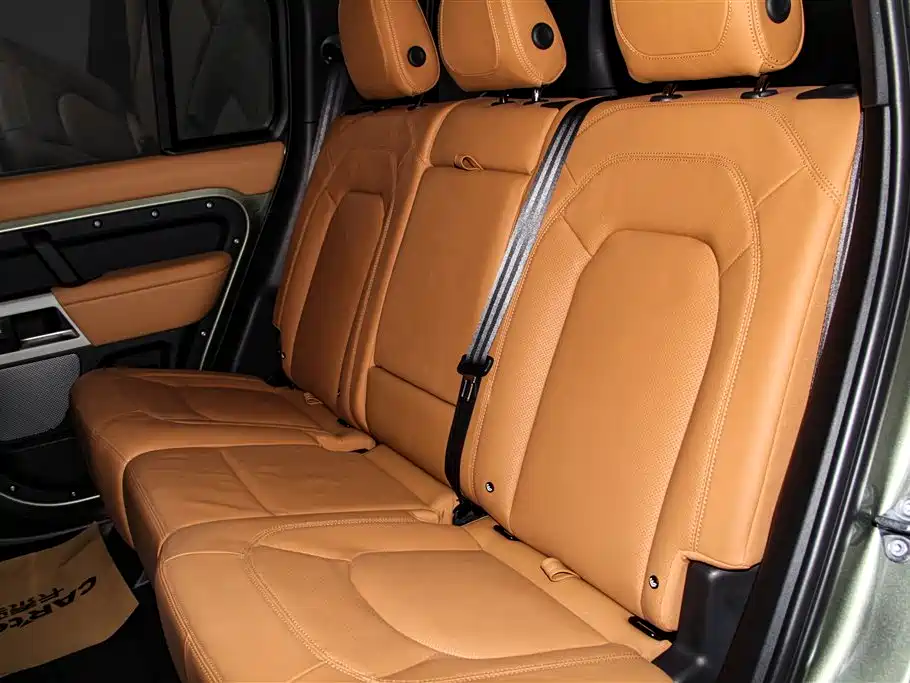 Land Rover Defender 2023 facelift 110 3.0T P400 Dark Special Edition купить на сайте DeffCars