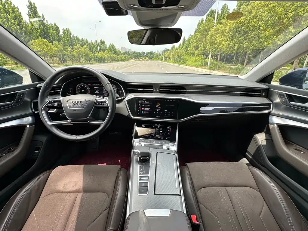Audi A7L 2022 45 TFSI S-line Dream Future Edition купить на сайте DeffCars