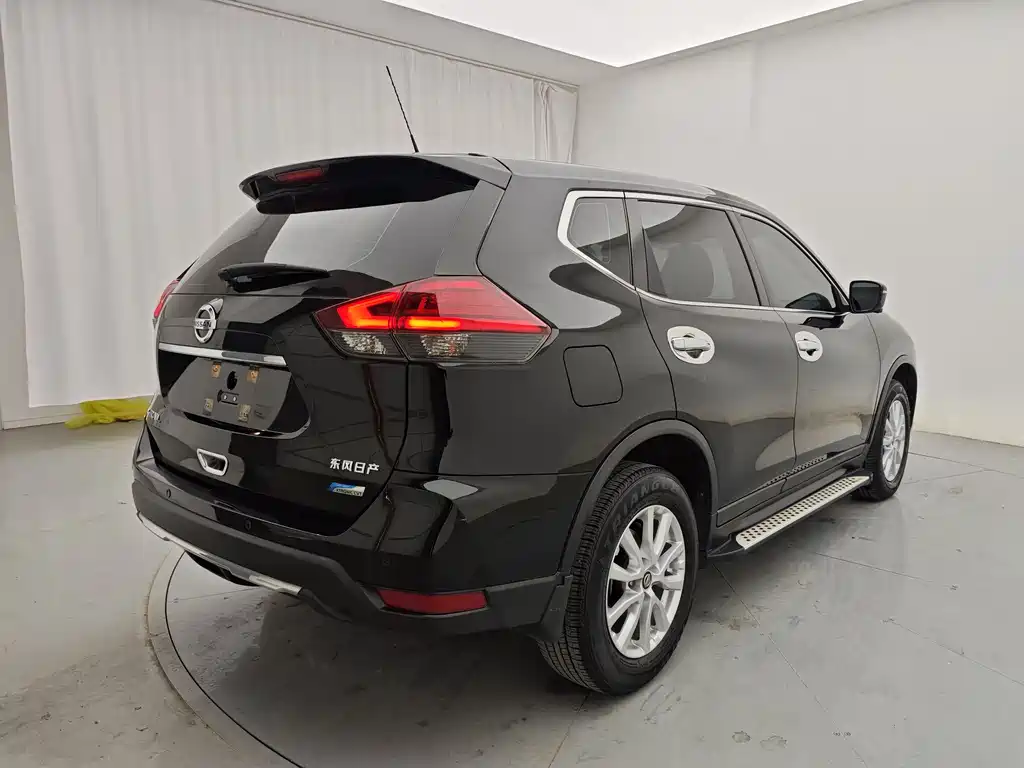 X-Trail 2017 2.0L CVT Comfort Edition 2WD купить на сайте DeffCars