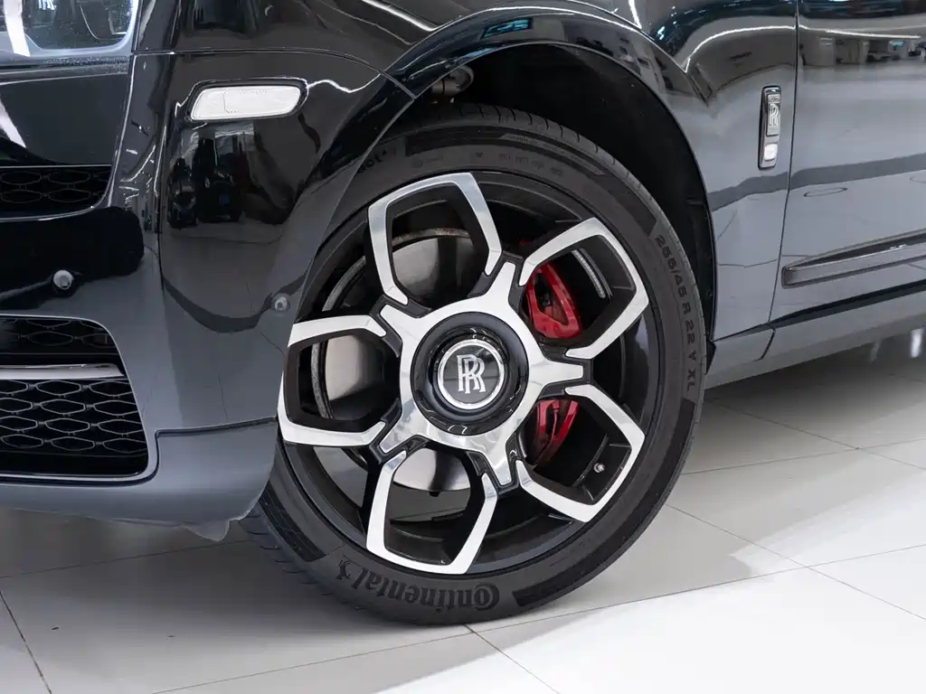 Cullinan 2024 Black Badge купить на сайте DeffCars