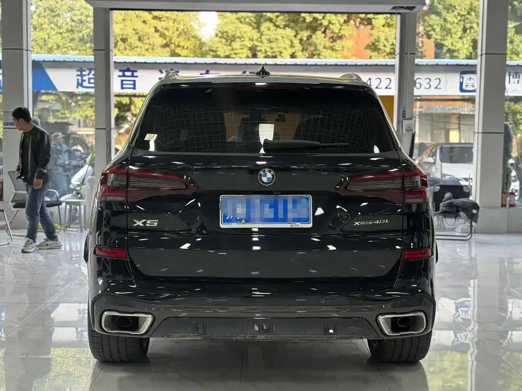 BMW X5 2022 facelift xDrive 40Li M sports package купить на сайте DeffCars