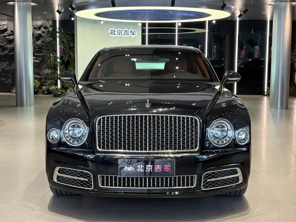 Mulsanne 2017 6.8T long wheelbase version купить на сайте DeffCars