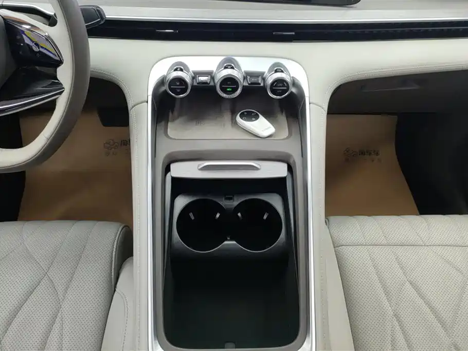 Yaoguang C-DM 2024 1.5T long battery life Pro купить на сайте DeffCars