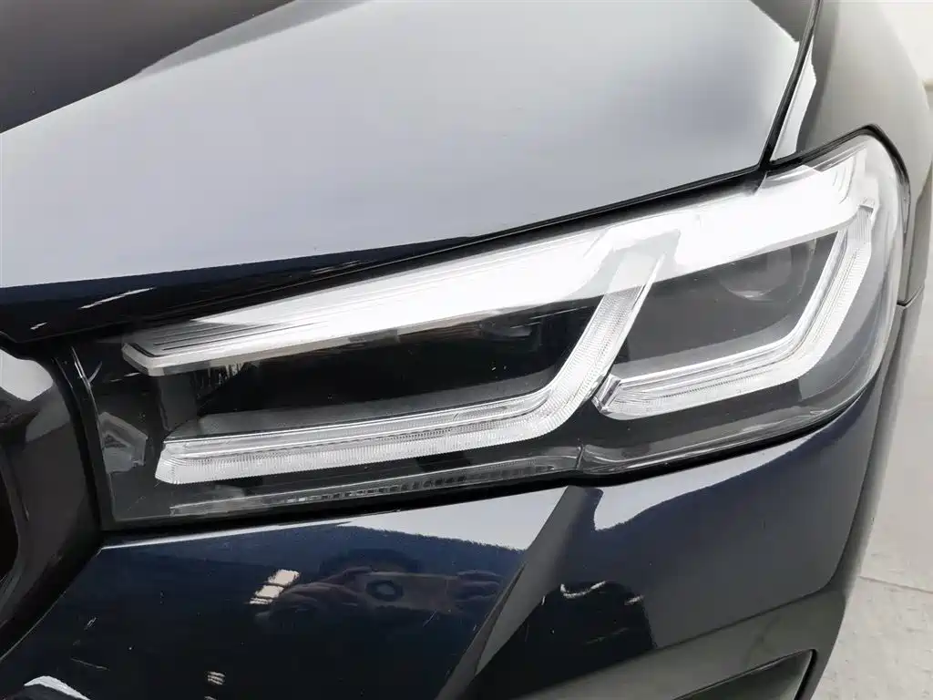 BMW 5 Series 2023 530Li Exclusive M Sports Package купить на сайте DeffCars
