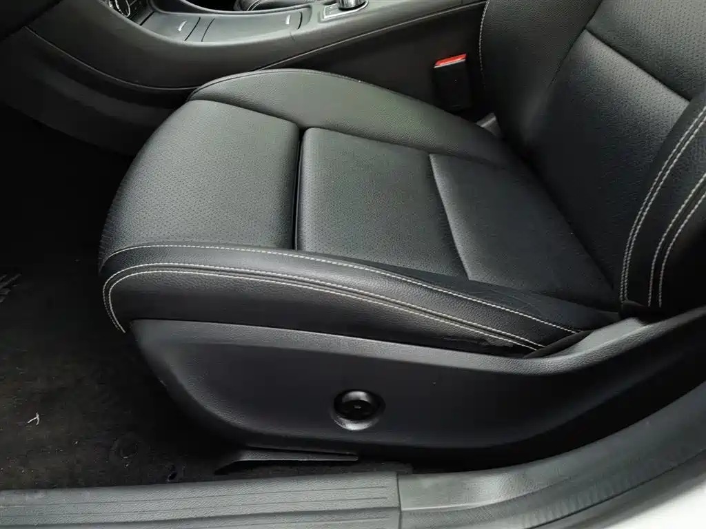Mercedes-Benz GLA 2016 GLA 200 Dynamic купить на сайте DeffCars