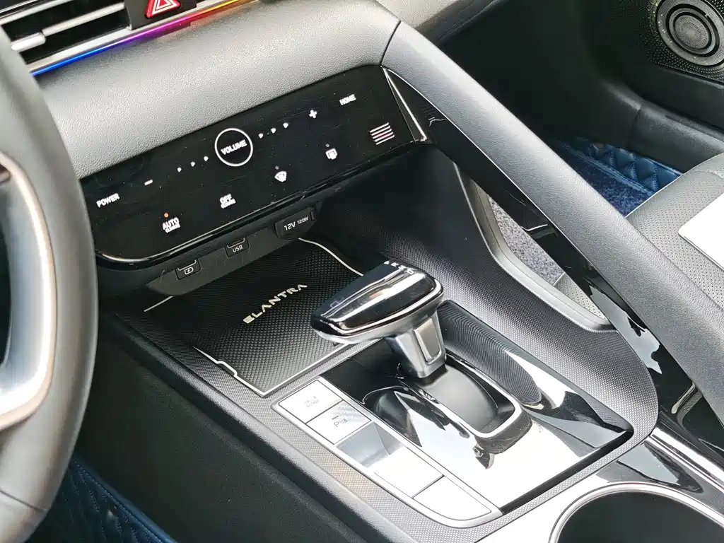 Elantra 2022 1.5L CVT LUX Premium Edition купить на сайте DeffCars
