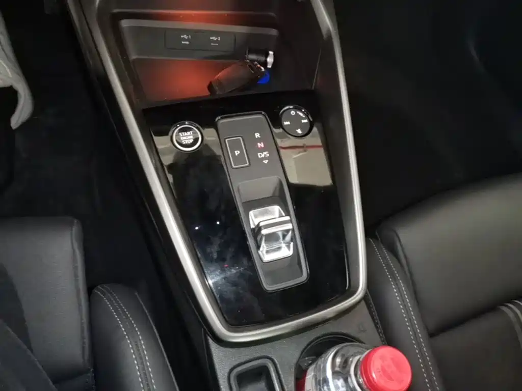 Audi A3 2024 A3L Limousine 35 TFSI Fashionable and Sporty купить на сайте DeffCars