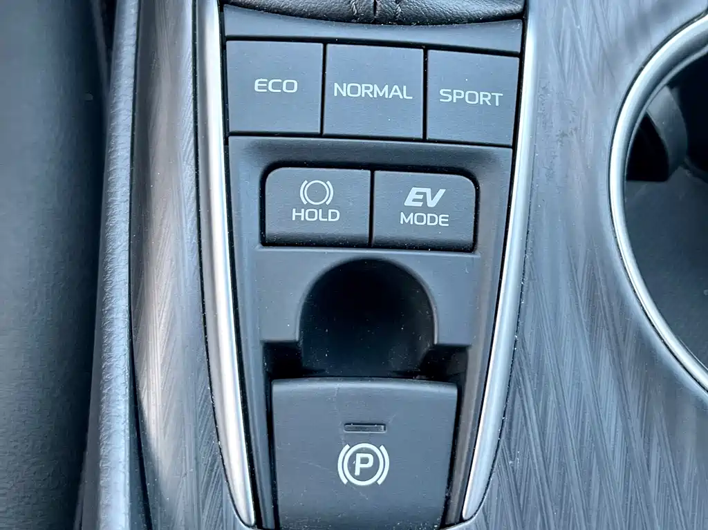 Camry 2021 Dual Engine 2.5HGVP Leading Edition купить на сайте DeffCars