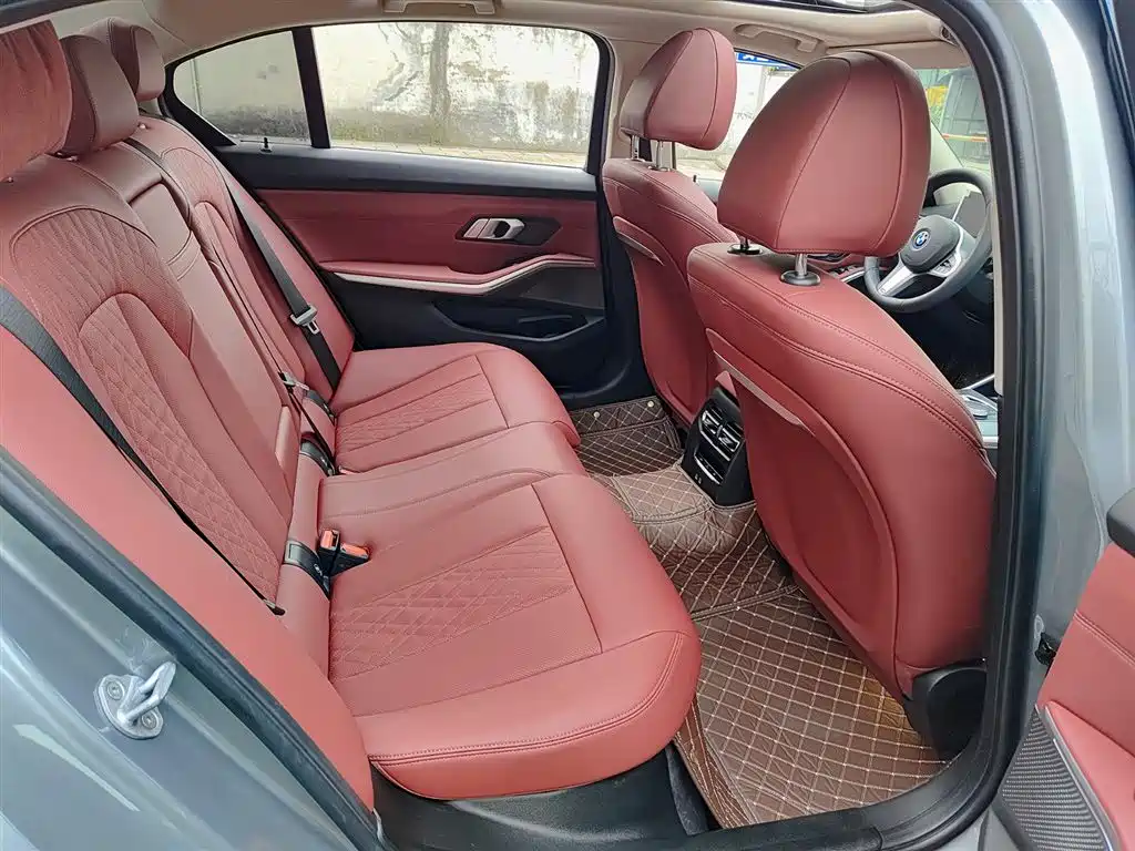 BMW i3 2024 eDrive 40L Night Package купить на сайте DeffCars